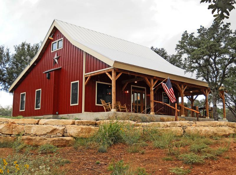 Sophisticated and Rustic Barn Style Home in Texas 7 1 jpg