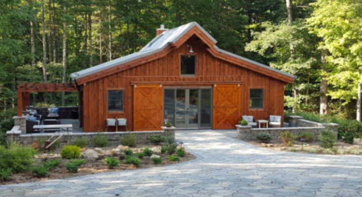 Country Barn Home - So Ideal