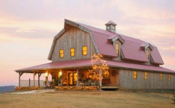 Stunning Barn Home with Loft