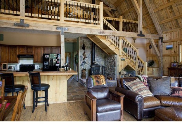 This barn home is so versatile, and it has a loft!