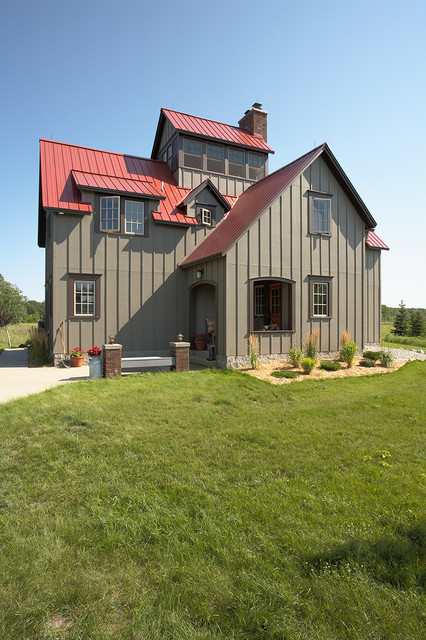 Fantastic Metal Hunting Lodge Home