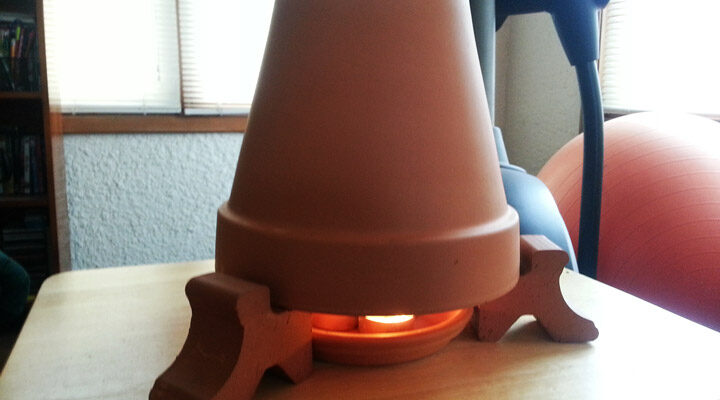 Homemade Flower Pot Heater - Costs Just 4 Cents An Hour To Run