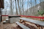 A Dream Cabin Home with a Beautiful View of Natural Scenery