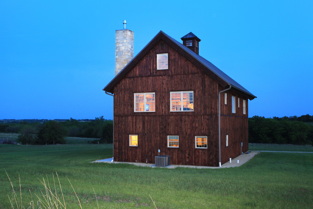 A Perfect Country Barn Home With 2 stories of Living Space What Can You Ask For