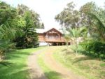 Durable Barn Home Built in the Island of Hawaii (10)