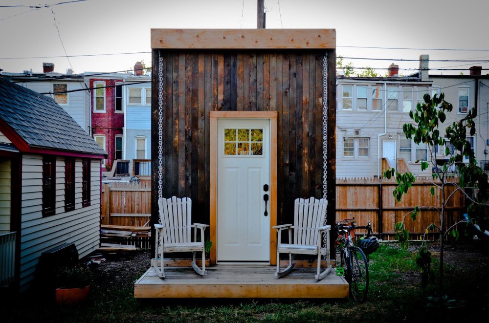 13 Incredible Tiny Houses Build on Foundation