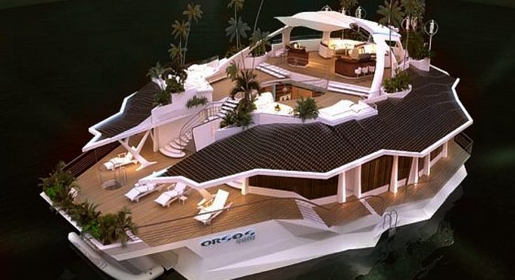 Luxury Houseboats