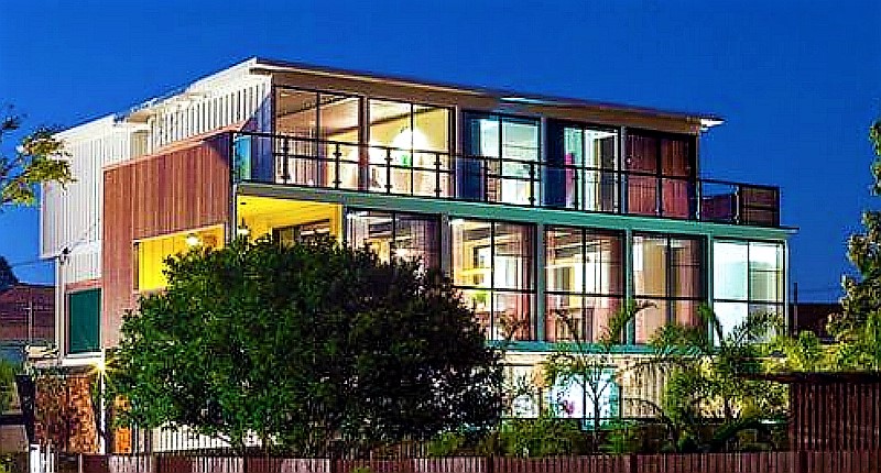 A Big Shipping Container House ... Made with 31 Containers