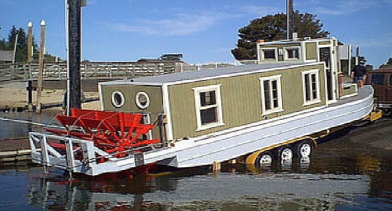 How about a houseboat that's a steamboat?