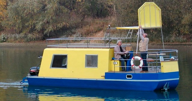 A Pohoda Outboard Houseboat